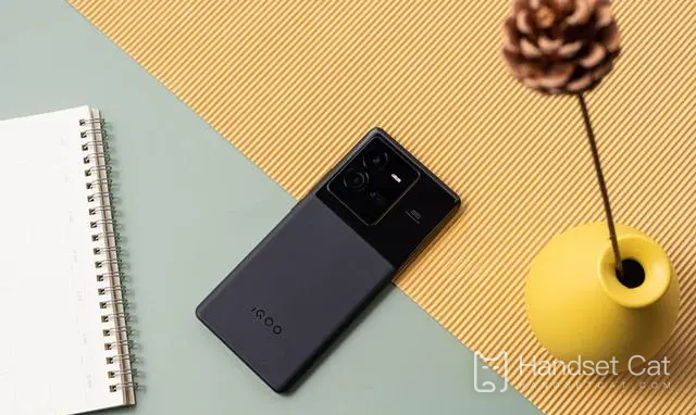 Cách kiểm tra tình trạng pin của iQOO 10 Pro