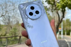 Does Glory Magic5 support dual-band GPS