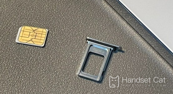 一部の iPhone 14 Pro カード スロットでは 1 枚のカードしか使用できず、夏季労働者は再びその責任を負わなければなりません。