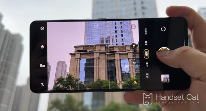 Ống kính camera iQOO 10 có chống rung không?