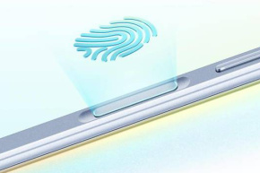 What operating system does Glory Play6C use