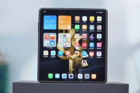 В чем разница между Honor MagicVs2 и Honor MagicVs