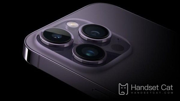 여전히 정확한 칼 기술에 익숙한 iPhone 15는 Sony의 최신 센서를 사용할 수 있지만 Pro 모델에만 해당됩니다.