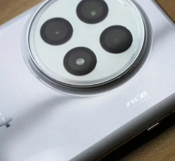 What should I do if OnePlus Ace3 Pro gets hot while playing games?