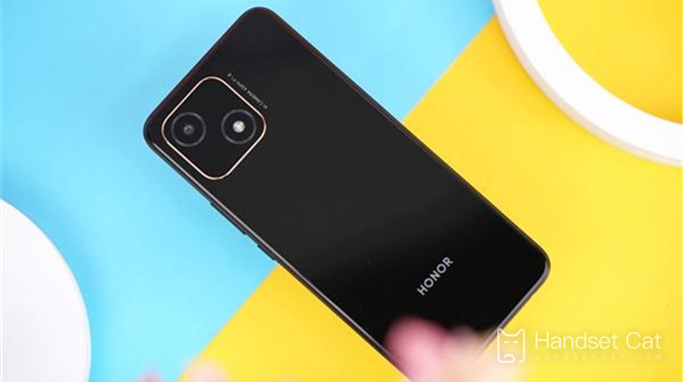 Honor Play 30 のカメラには美しさが組み込まれていますか?