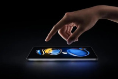 How does Redmi Note 11T Pro control the air conditioner?