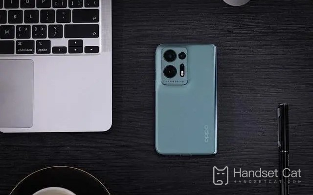 OPPO Find N2 で携帯電話のモデルを確認する方法