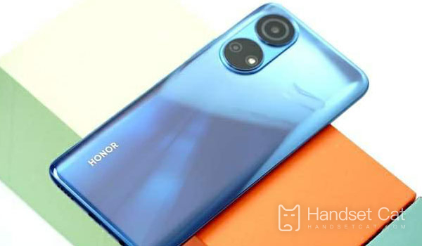 Honor Play 30 Plusのメモリは拡張できますか?