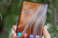 Verfügt das ZTE Axon 40 Ultra Aerospace Edition über zwei Lautsprecher?